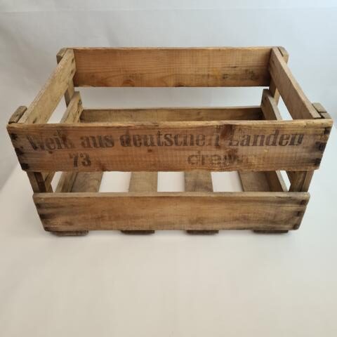 Weinkiste Vintage Wein aus deutschen Landen